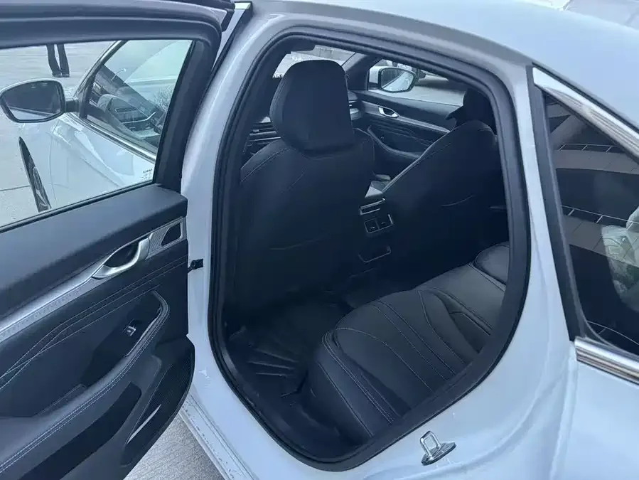 Geely Xingrui Xingrui 2025 Dongfangyao 1.5TD Fuyao Edition 2025 — миниатюра 2