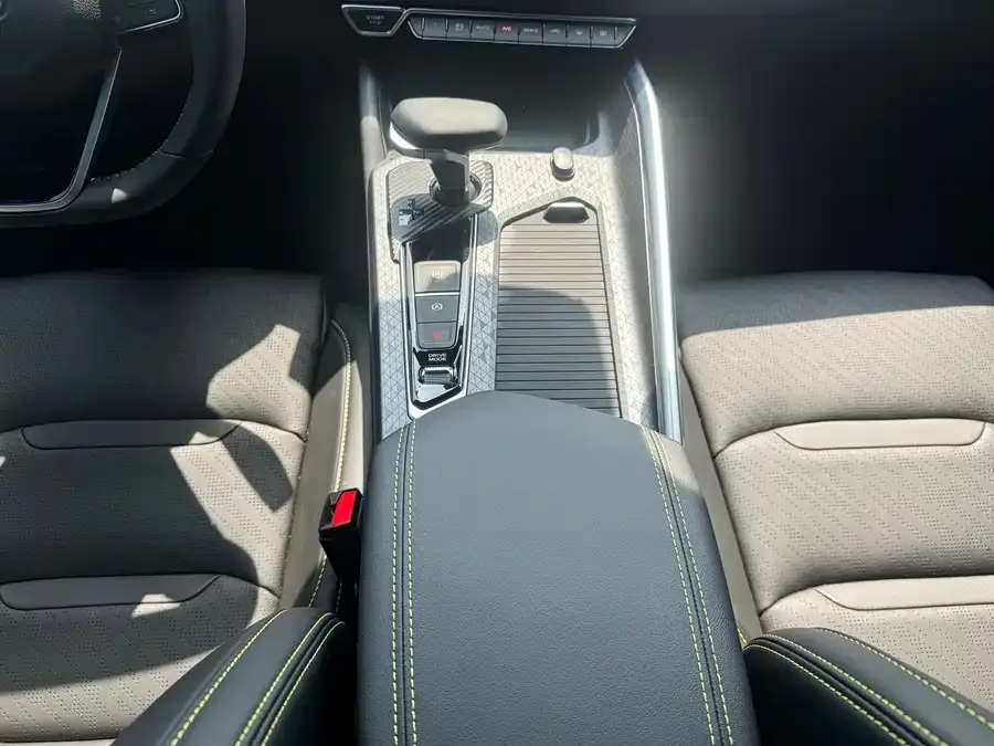 Geely Xingrui Xingrui 2023 1.5TD Kunlun Edition 2024 — миниатюра 4