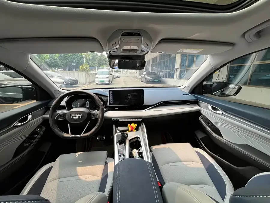 Geely Xingrui Xingrui 2023 2.0TD Premium Edition 2022 — миниатюра 3