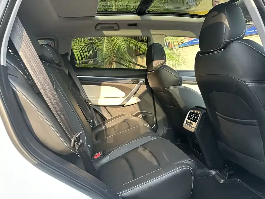 Geely Atlas Boyue 2022 Boyue X 1.8TD DCT Smart 2022 — миниатюра 3