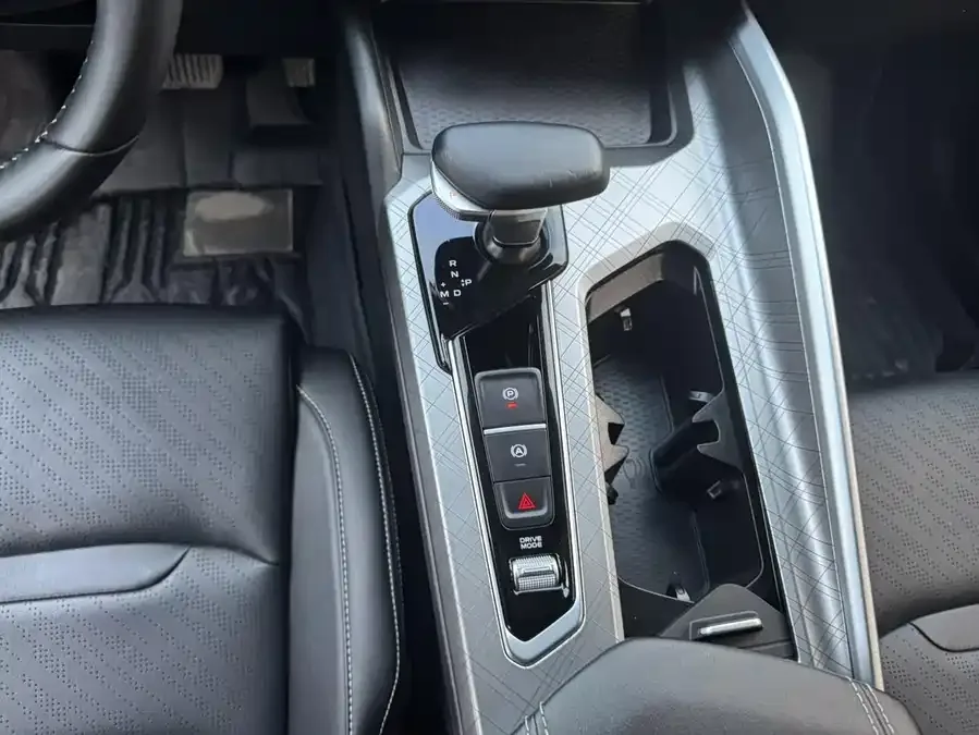 Geely Xingrui Xingrui 2023 2.0TD Luxury 2022 — миниатюра 3