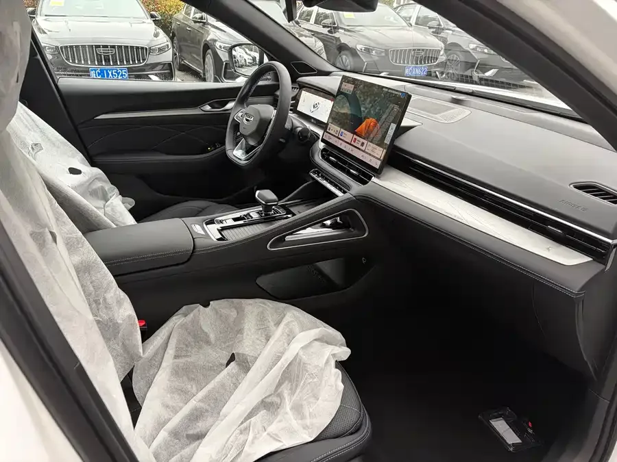 Geely Xingrui Xingrui 2026 Dongfang Yao 1.5TD Kunlun Edition 2026 — миниатюра 2