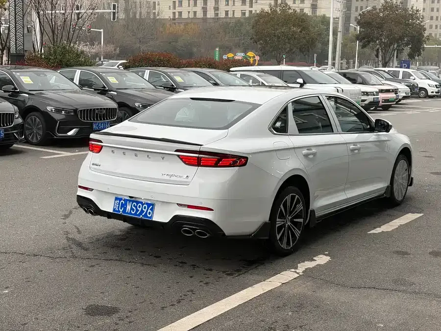 Geely Xingrui Xingrui 2026 Dongfang Yao 1.5TD Kunlun Edition 2026 — миниатюра 3