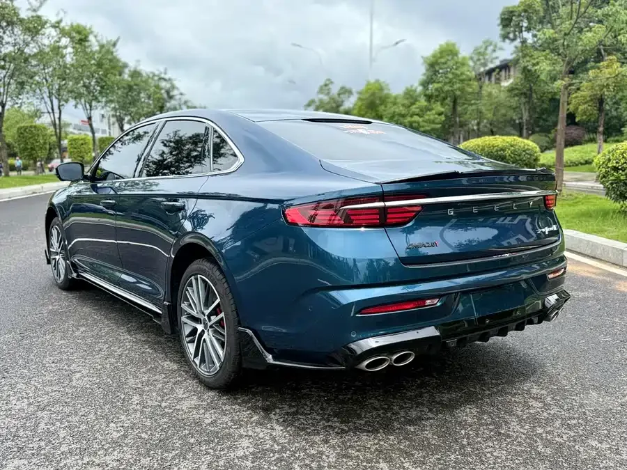 Geely Xingrui Xingrui 2023 2.0TD only available in green version 2023 — миниатюра 2