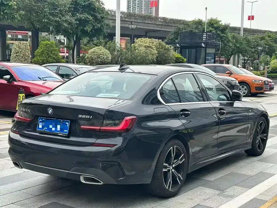 BMW 3 series BMW 3 Series 2021 325i M Sport Package 2022 — миниатюра 2