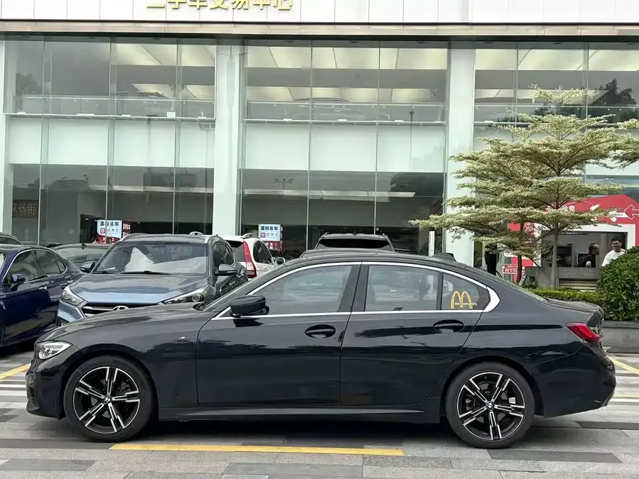 BMW 3 series BMW 3 Series 2021 325i M Sport Package 2022 — миниатюра 3