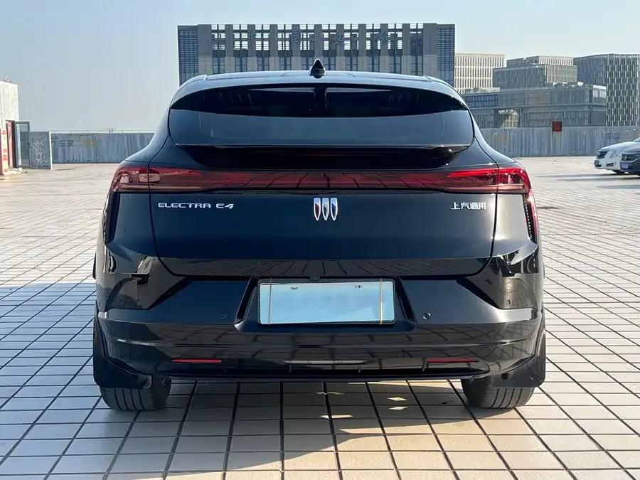 Buick E4 2023 Smart Edition 2023 — миниатюра 2