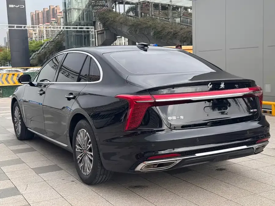 Hongqi H5 Hongqi H5 2023 1.5T DCT Zhilian Qiyun Edition 2023 — миниатюра 3