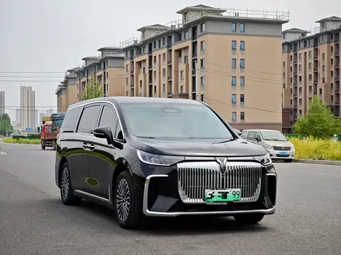 Voyah Lantu Dreamer 2025 купить в Москве