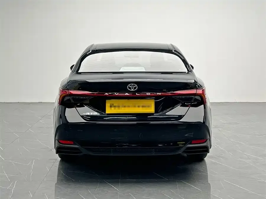 Toyota Avalon Avalon 2024 2.0L Progressive Edition 2025 — миниатюра 2
