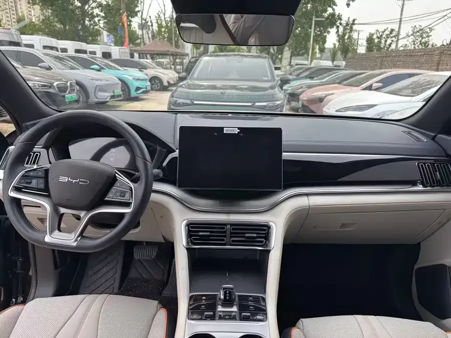 BYD Song PLUS New Energy Song PLUS New Energy 2024 Honor Edition DM-i 110km Flagship PLUS 2024 — миниатюра 2