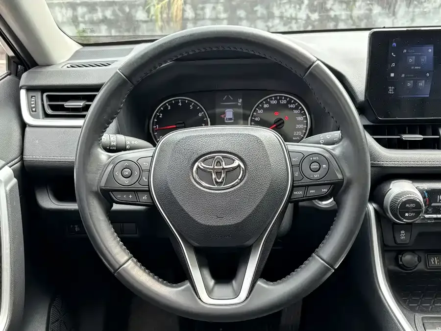 Toyota Wildlander Wildlander 2023 2.0L CVT 2WD Urban Edition 2024 — миниатюра 5