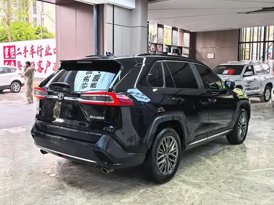 Toyota Wildlander Wildlander 2024 2.0L CVT 2WD Luxury PLUS Edition 2024 — миниатюра 4