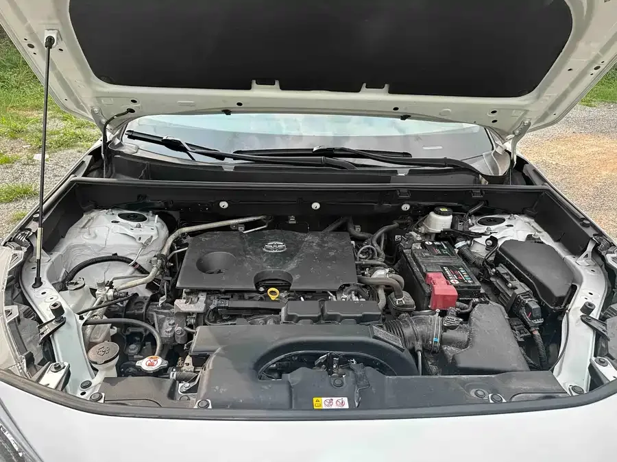 Toyota Wildlander Wildlander 2021 2.0L CVT 2WD Luxury Edition 2022 — миниатюра 5