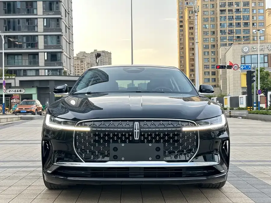 Lincoln Z 2024 2.0T Premium Edition 2023 — миниатюра 3