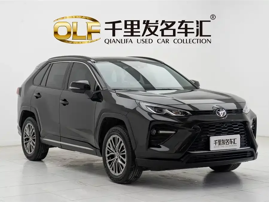 Toyota Wildlander Wildlander 2023 2.0L CVT 2WD Luxury PLUS Edition 2024 — миниатюра 3