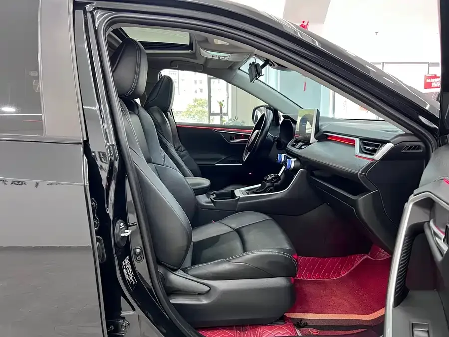 Toyota Wildlander Wildlander 2022 2.0L CVT 2WD Luxury Edition 2022 — миниатюра 5
