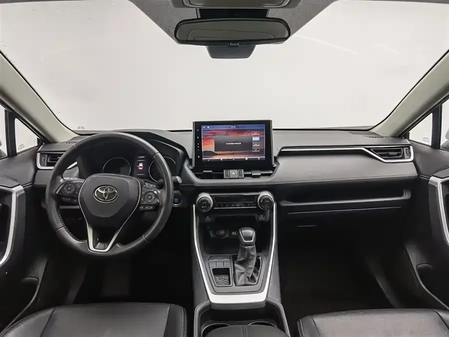 Toyota Wildlander Wildlander 2022 2.0L CVT 2WD Luxury PLUS Edition 2022 — миниатюра 2