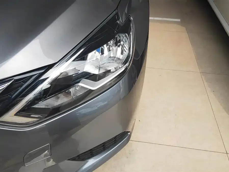 Nissan Sylphy Sylphy 2024 facelift classic 1.6XE CVT comfort version 2025 — миниатюра 2