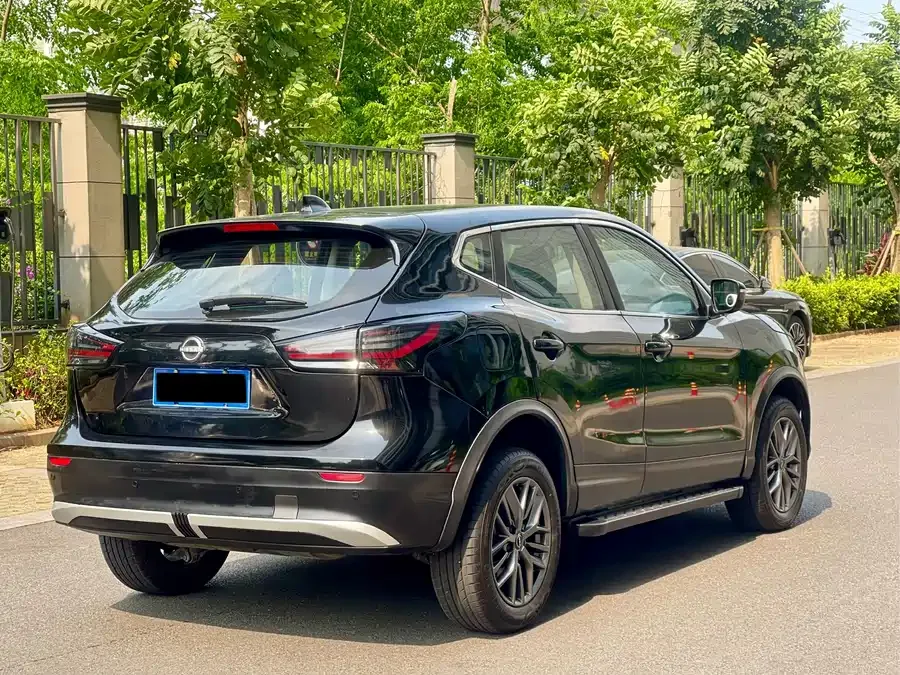 Nissan Qashqai Qashqai 2025 Honor 2.0L CVT XV True Heart Edition 2025 — миниатюра 3