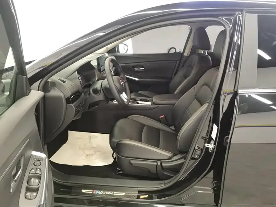 Nissan Sylphy Sylphy 2023 facelift 1.6L CVT Enjoy Edition 2024 — миниатюра 3
