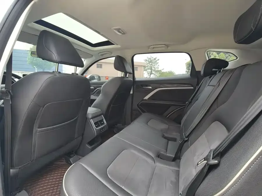 Haval H6 Haval H6 2023 National Fashion Edition 1.5T Automatic Urban Edition 2024 — миниатюра 2