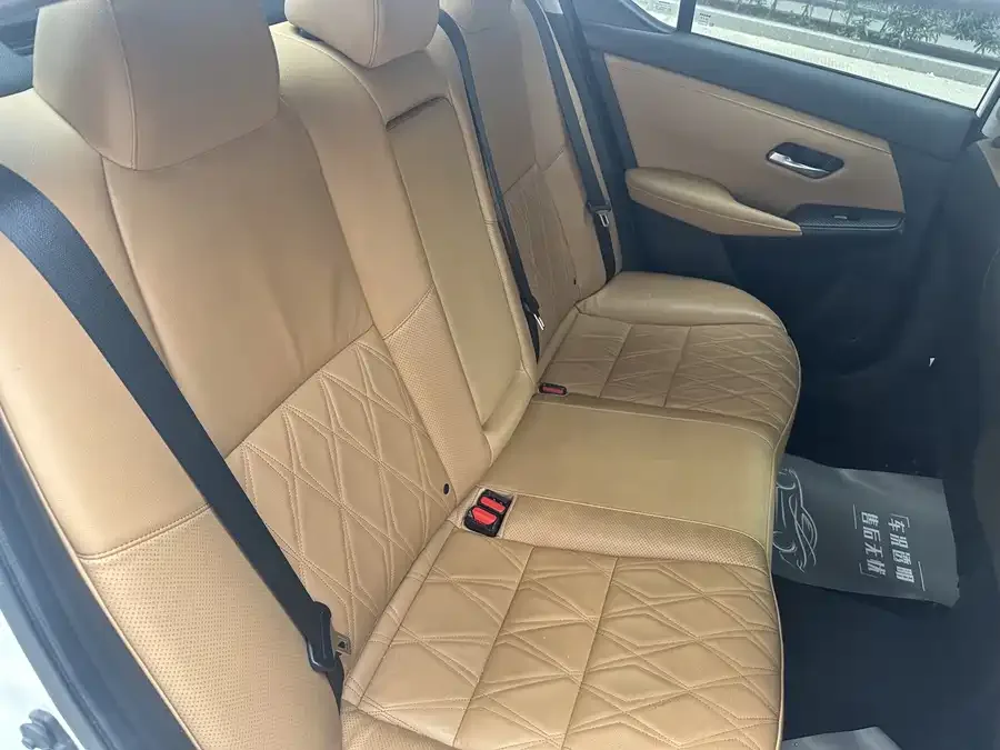 Nissan Sylphy Sylphy 2022 1.6L TOP CVT luxury version 2022 — миниатюра 5