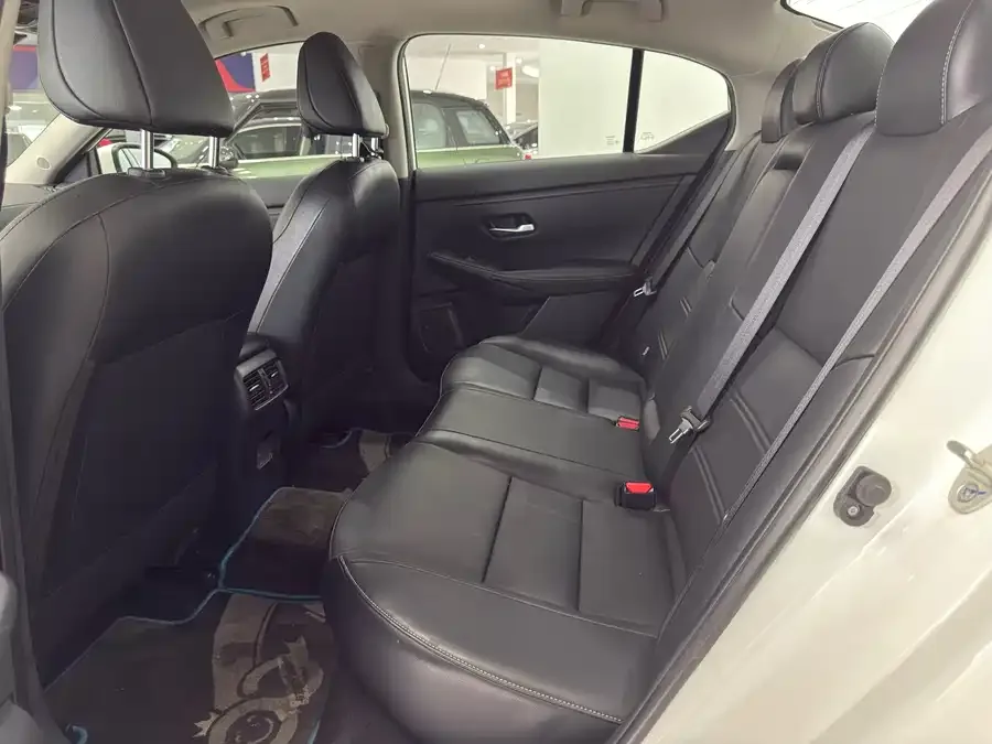 Nissan Sylphy Sylphy 2023 1.6L CVT Enjoy Edition 2024 — миниатюра 2