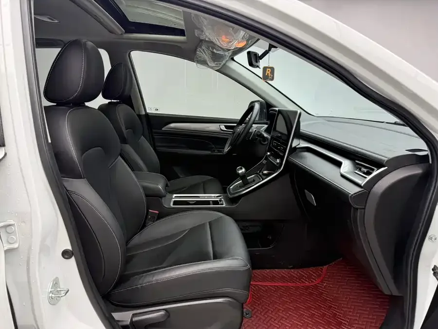 Haval M6 Haval M6 2023 PLUS 1.5T DCT Luxury Smart Connected Edition 2023 — миниатюра 3