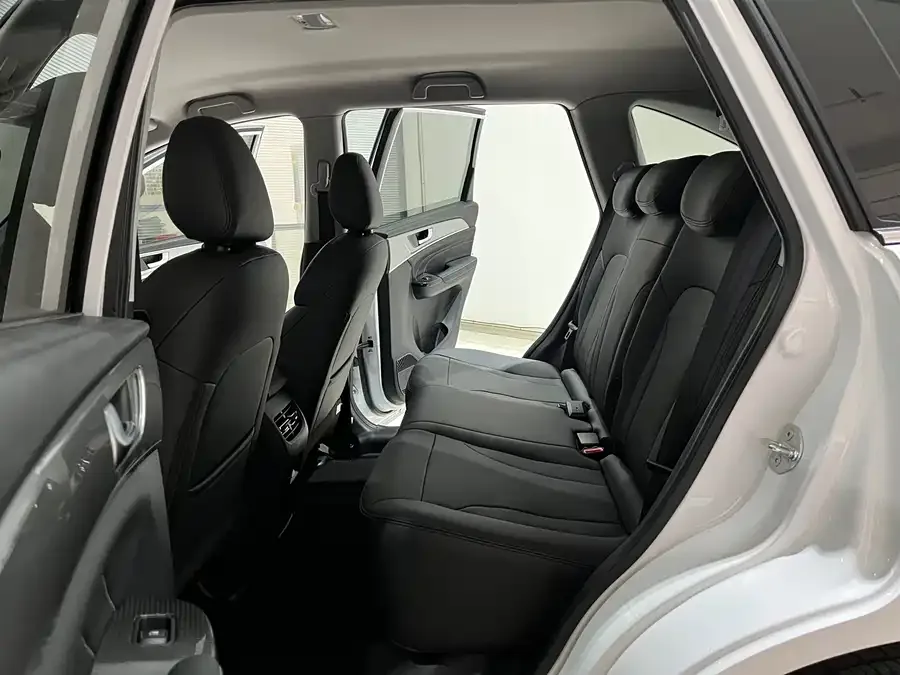 Haval M6 Haval M6 2023 PLUS 1.5T DCT Elite Intelligent Connected Model 2023 — миниатюра 3