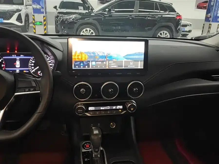 Nissan Sylphy Sylphy 2023 1.6L CVT Enjoy Edition 2025 — миниатюра 4