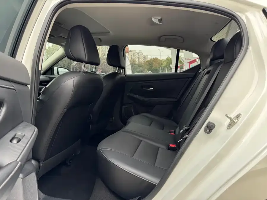 Nissan Sylphy Sylphy 2022 1.6L XL CVT Enjoy Edition 2023 — миниатюра 3