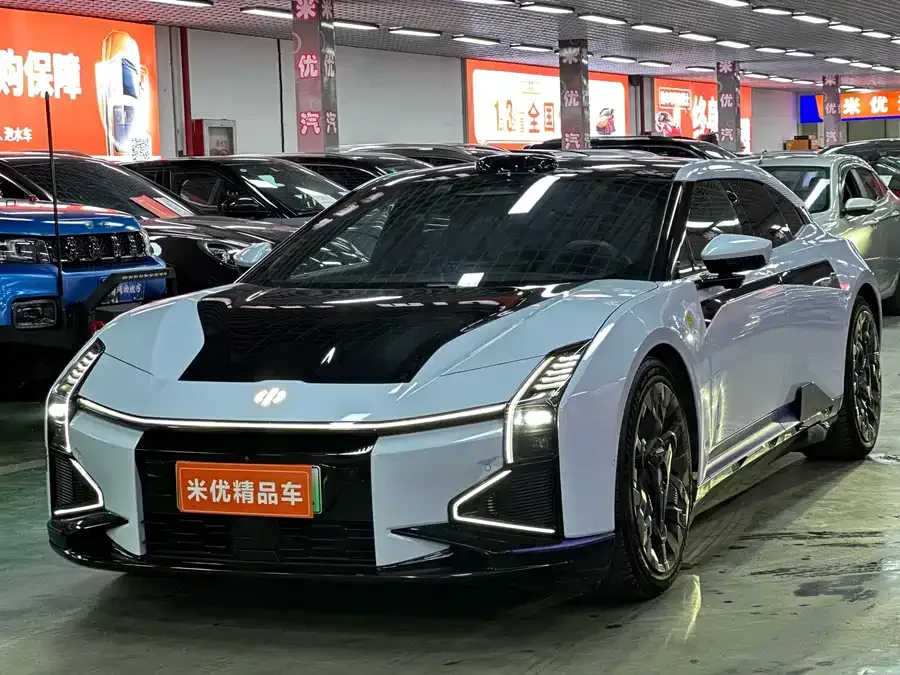 HiPhi Z HiPhi Z 2023 City Edition Four-Seater 2023 — фото 1, купить с доставкой в Москву