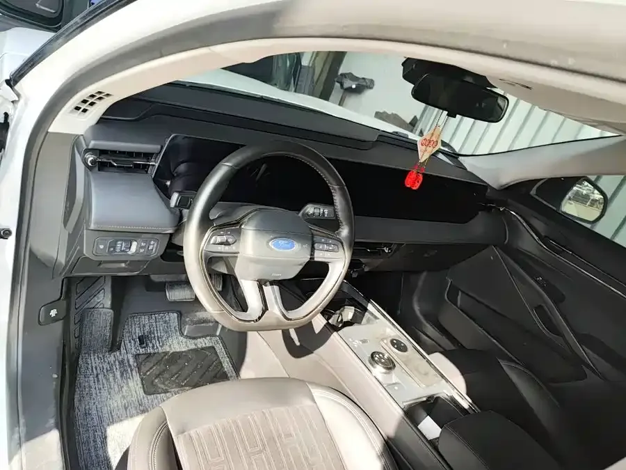 Ford Mondeo Mondeo 2022 facelift EcoBoost 245 luxury model 2023 — миниатюра 3