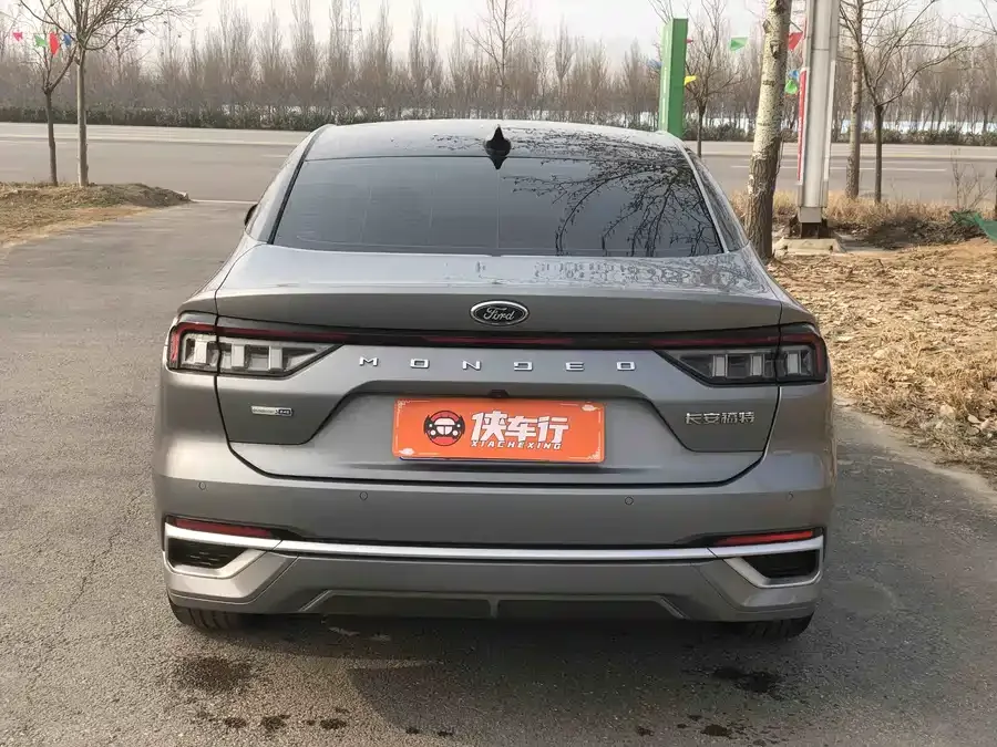 Ford Mondeo 2022 Mondeo EcoBoost 245 Luxury 2023 — миниатюра 2