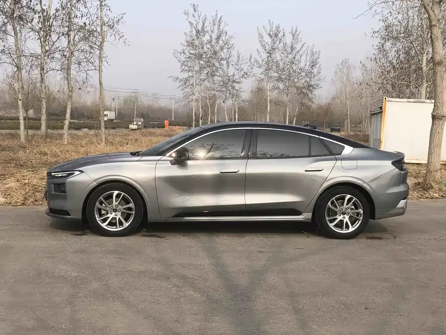 Ford Mondeo 2022 Mondeo EcoBoost 245 Luxury 2023 — миниатюра 3