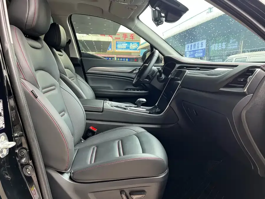 GAC Trumpchi GS4 PLUS Trumpchi GS4 PLUS 2023 390T Automatic Nebula Edition 2023 — миниатюра 3