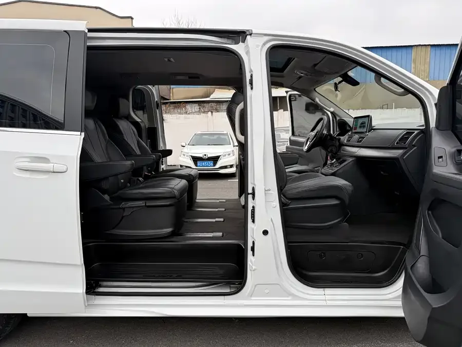 Maxus G20 2023 ES 2.0T gasoline automatic value version 2023 — миниатюра 2