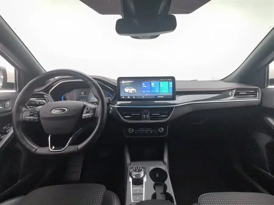 Ford Focus Focus 2021 hatchback EcoBoost 180 automatic ST Line 2022 — миниатюра 2