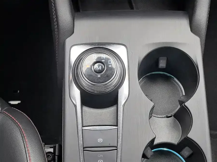 Ford Focus Focus 2021 hatchback EcoBoost 180 automatic ST Line 2022 — миниатюра 4