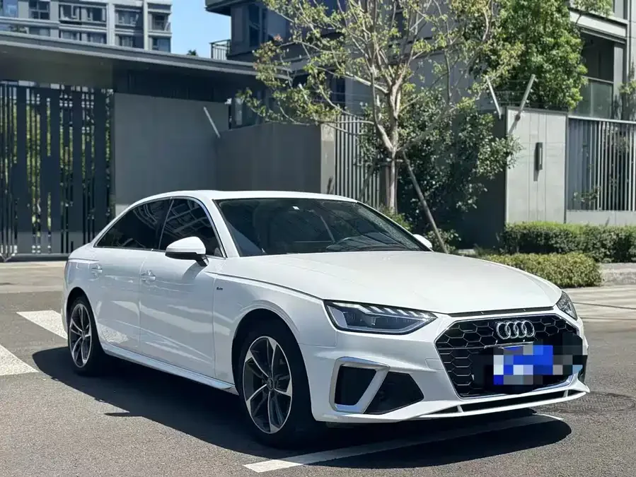 Audi a4 l 2022 40 TFSI luxury and dynamic model 2022 — миниатюра 3
