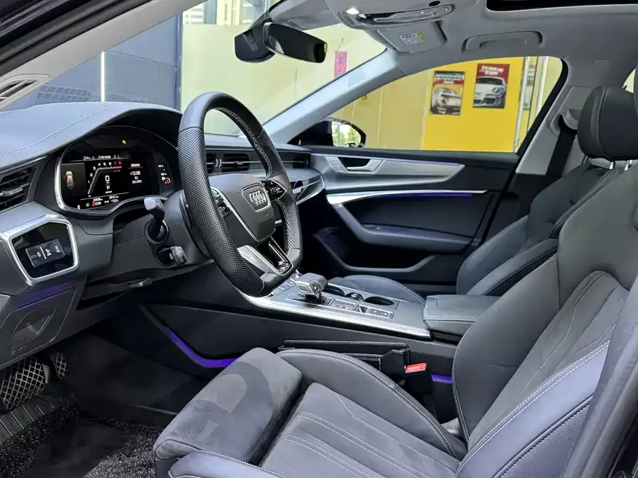 Audi A6 Audi A6 (Imported) 2024 Avant Avant 45 TFSI Selected Dynamic Edition 2024 — миниатюра 2
