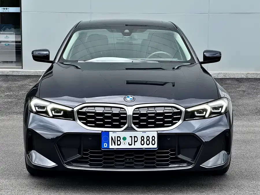 BMW 3 series BMW 3 Series 2024 325Li M Sport Package 2023 — миниатюра 3