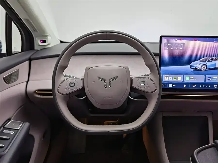 Hongqi Tiangong 05 Hongqi Tiangong 05 2025 750 Smart Edition 2025 — миниатюра 5