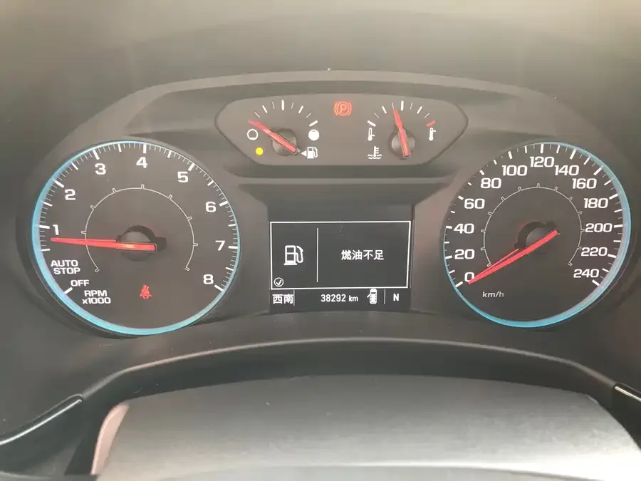 Chevrolet Equinox Explorer 2022 535T Chijie Edition 2023 — миниатюра 3