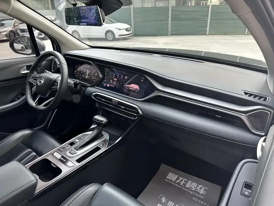 GAC Trumpchi GS4 Trumpchi GS4 2022 270T Automatic Intelligent Mobility Technology Edition 2022 — миниатюра 2
