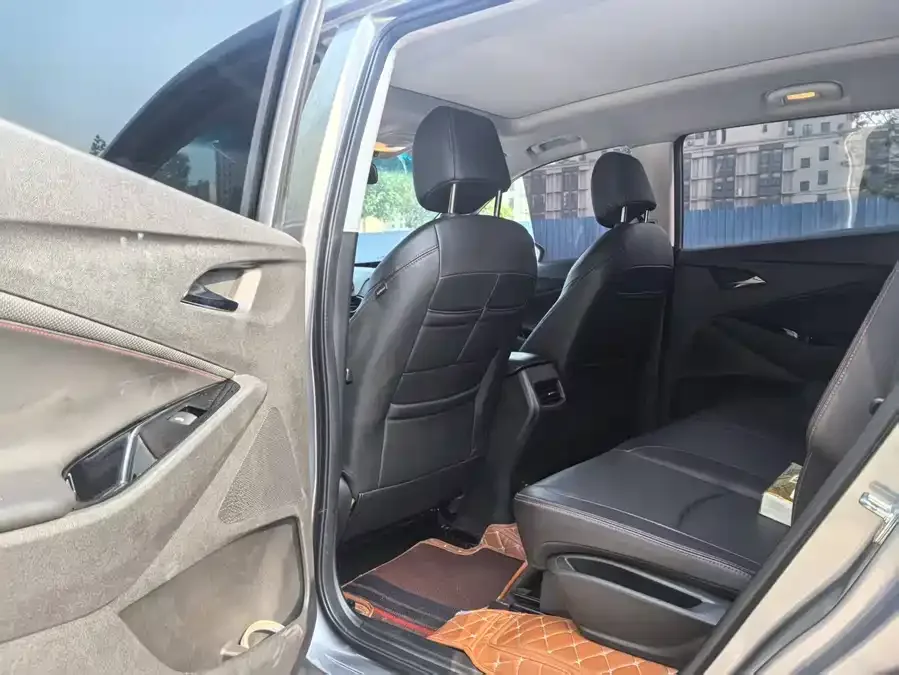 Chevrolet Volando Volando 2020 Mild Hybrid Redline 530T Automatic Enjoyment Edition (5+2 Model) 2022 — миниатюра 3