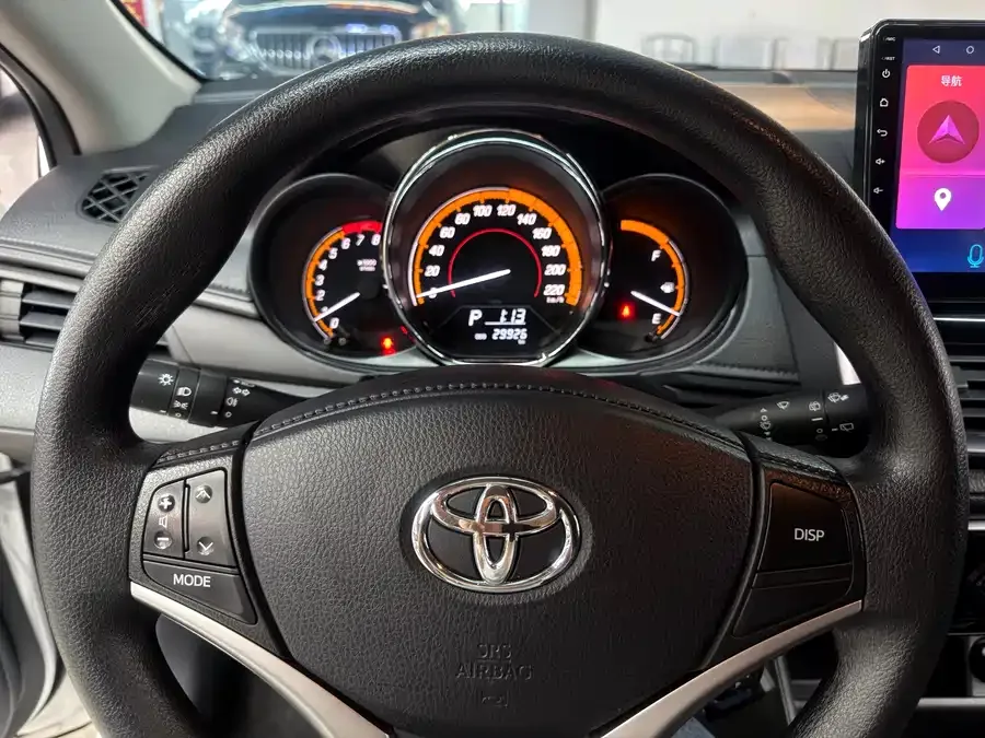 Toyota YARiS L YARiS L 2022 YARiS X 1.5L CVT Luxury PLUS Edition 2022 — миниатюра 3