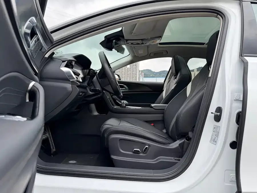 Hongqi H6 Hongqi H6 2023 2.0T American Edition 2023 — миниатюра 4