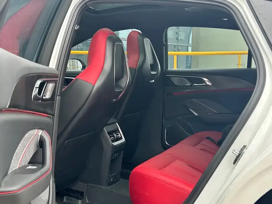 Hongqi H6 Hongqi H6 2024 2.0T Luxury Edition 2025 — миниатюра 2